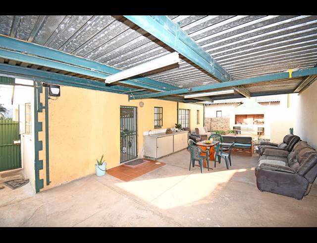 7 BEDROOM HOUSE FOR SALE IN ALBERTVILLE